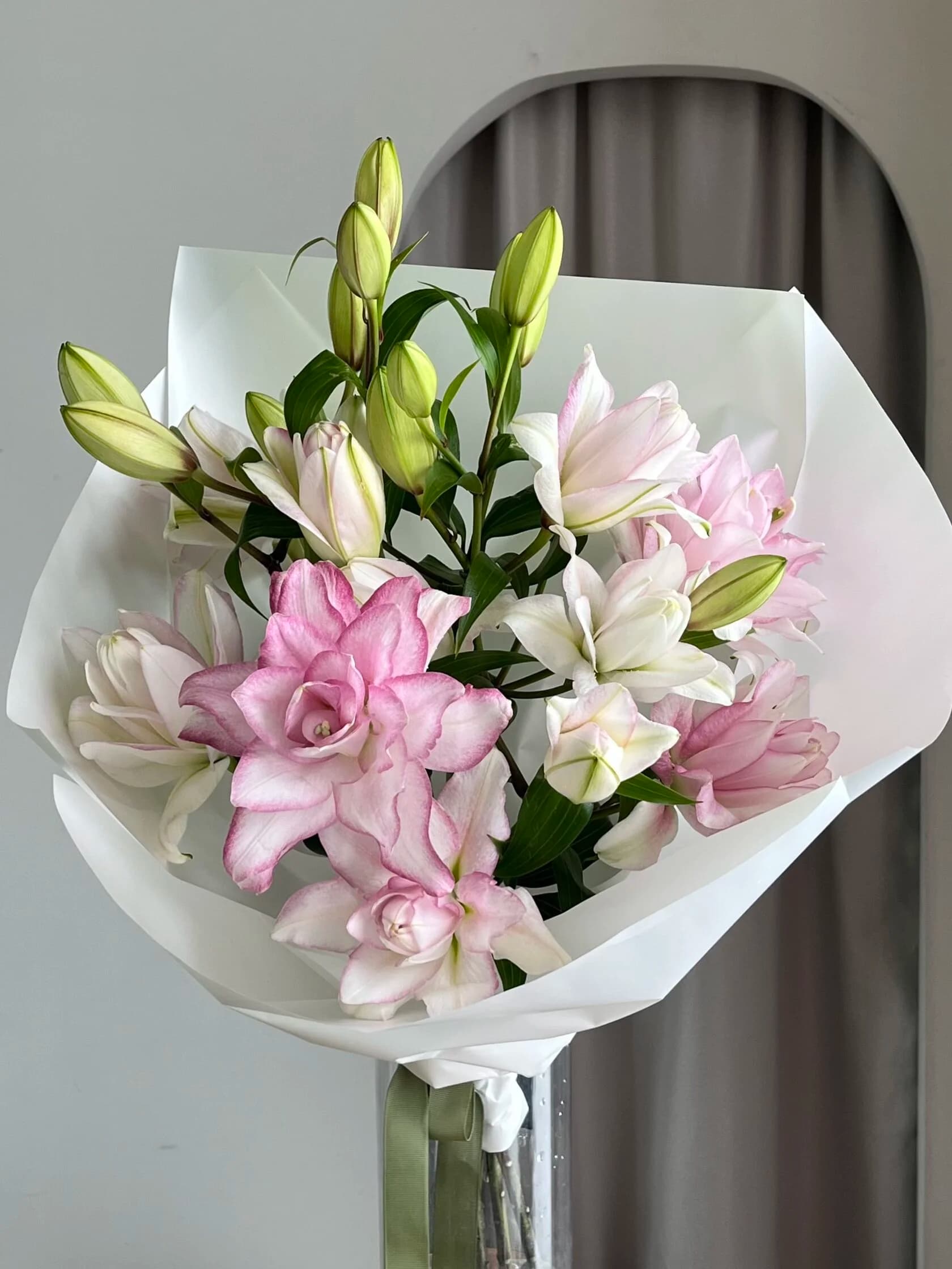 Монобукет лилий